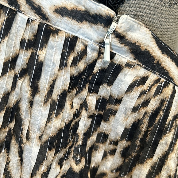 Talbots Animal Print 100% Cotton Fit & Flare Pleated Fully Lined Skirt Sz 16 - Picture 2 of 7